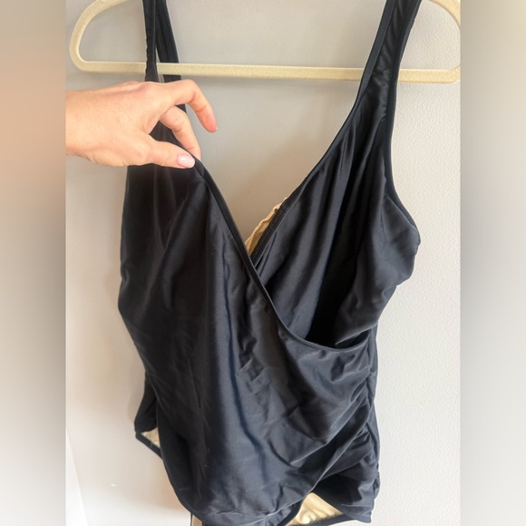 TravelSmith Black One Piece Swimsuit 20W Tummy Control Draped Ruched Classic - Picture 2 of 6